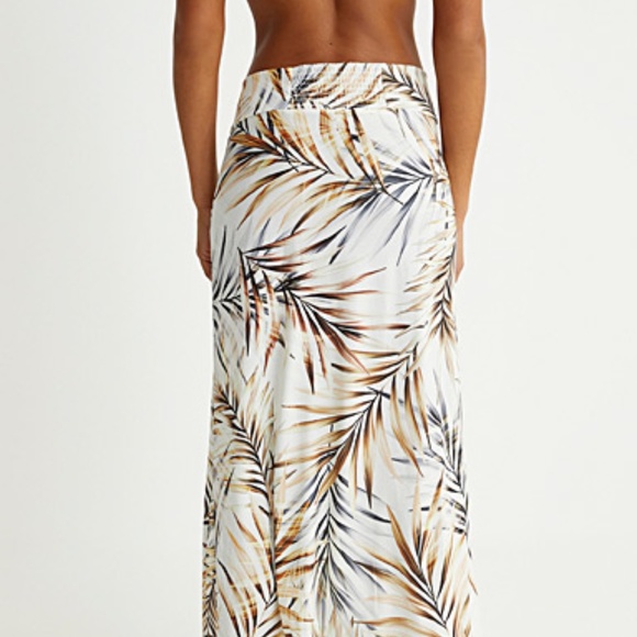 Cover up Swim Skirt - Picture 12 of 12